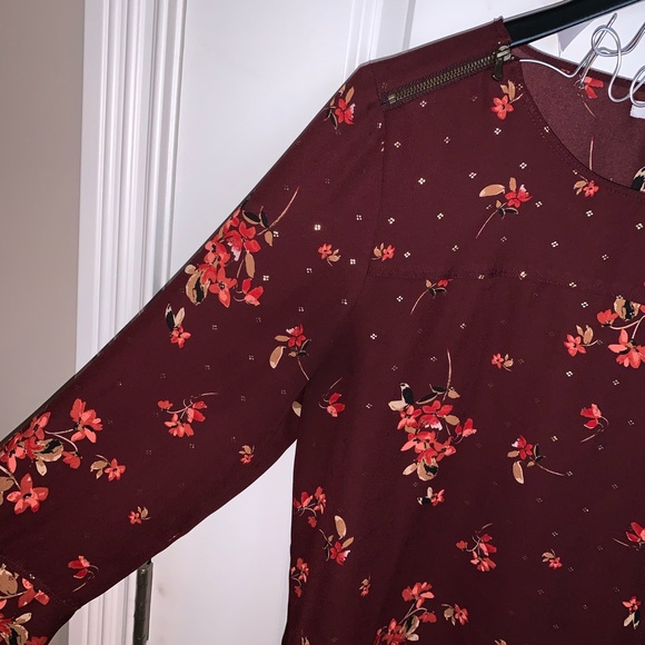 Burgundy blouse - Picture 2 of 4